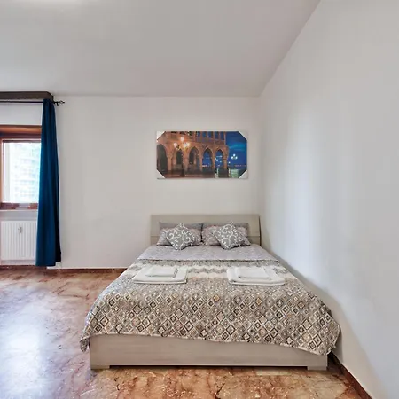 Arish Downtown Venice * Marghera