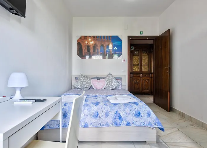 Arish Downtown Venice *